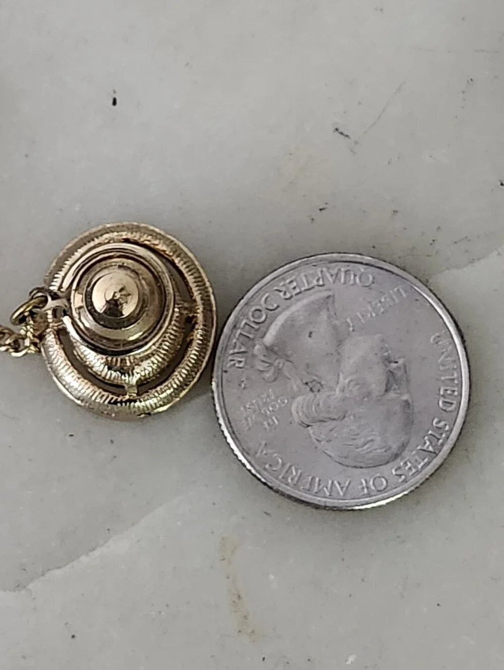 Vtg Art Deco Gold-Tone Tie Tack with Iridescent Purple-Pink Stone